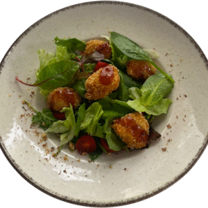 Теплий салат з сиром брі